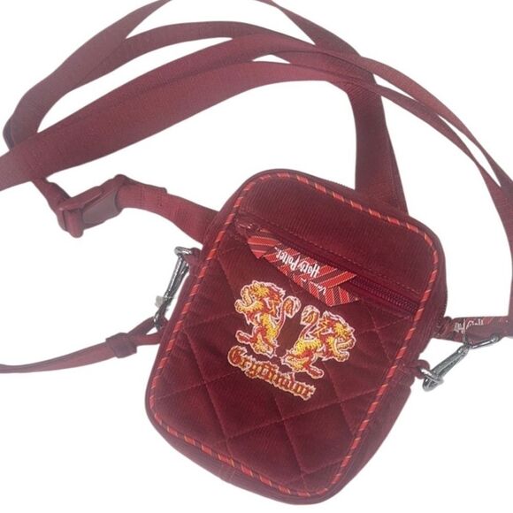 Vera Bradley Red Harry Potter Gryffindor Corduroy Crossbody and Belt Bag NWOT - Picture 1 of 12